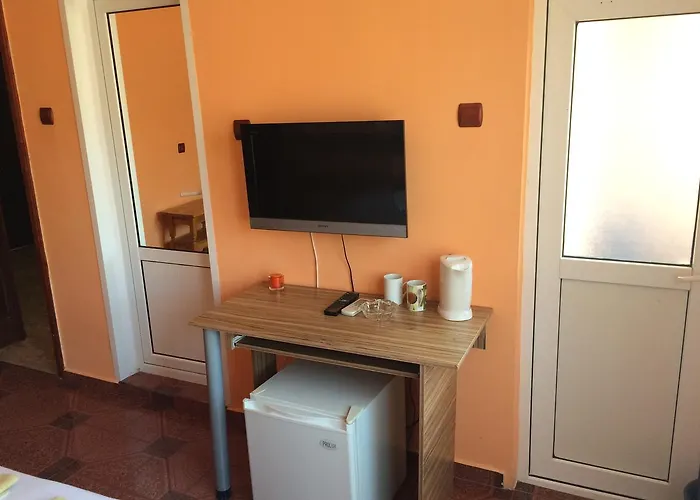 Yanina Guest house 3*